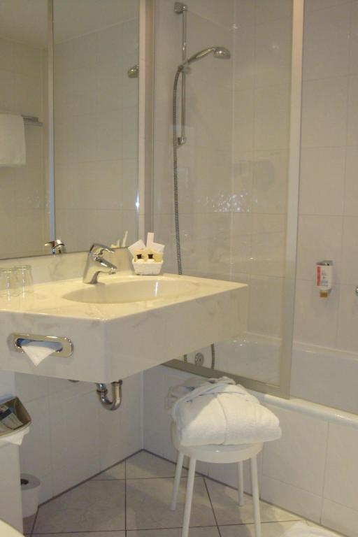 Hotel Toelzer Hof Bad Tolz Bilik gambar